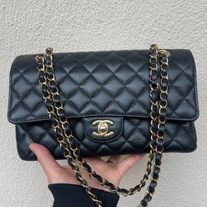 ❌SOLD❌Chanel Black Caviar Diamond Quilted Medium Double Flap Shoulder Bag in GHW